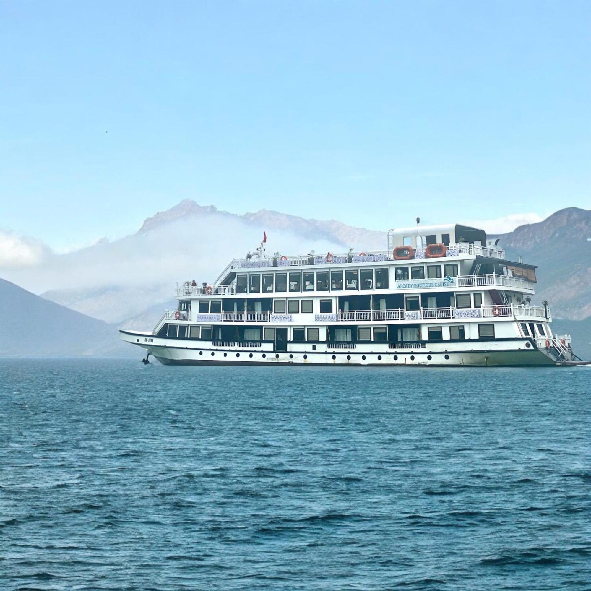 下龍 Arcady Boutique Cruise酒店 外观 照片